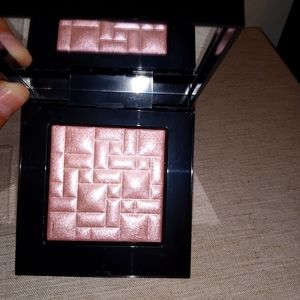 Bobbi Brown Highlighting Powder in Opal Glow (limited edition shade) Full Size